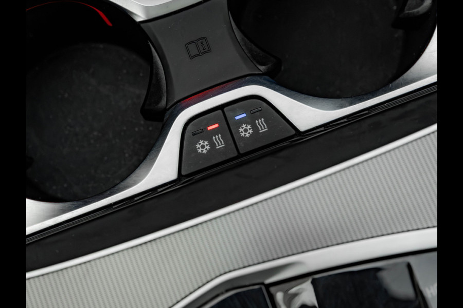 BMW X5 xDrive45e M-Sport - Skylounge - Active Steering - Trekhaak - Nappa Comfortzetels