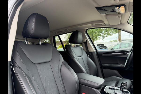 BMW X3 xDrive30e PHEV Lederen bekleding Camera LMV wielen