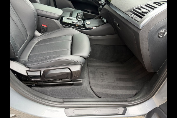 BMW X3 xDrive30e PHEV Lederen bekleding Camera LMV wielen