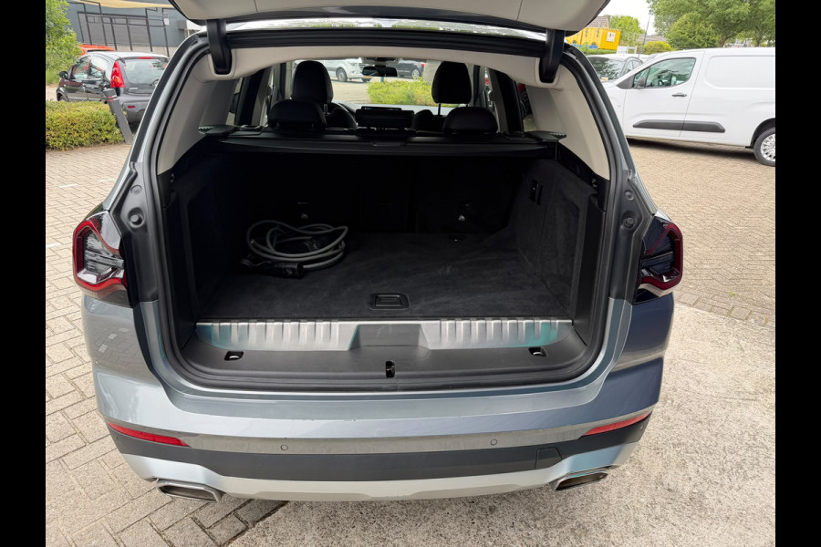 BMW X3 xDrive30e PHEV Lederen bekleding Camera LMV wielen