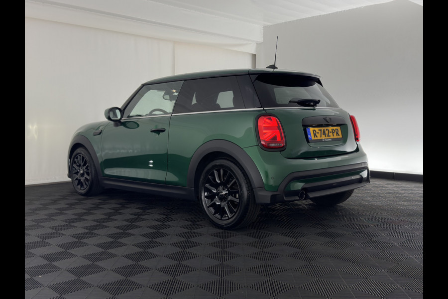 MINI 3-deurs 1.5 One Business Edition (INCL.BTW) Aut. *LEATHER-FABRIC | FULL-LED | NAVI-FULLMAP | SPORT-SEATS | AMBIENT-LIGHT | DIGI-COCKPIT | PRIVACY-GLASS | DAB+ | ECC | PDC | CRUISE | 16''ALU*
