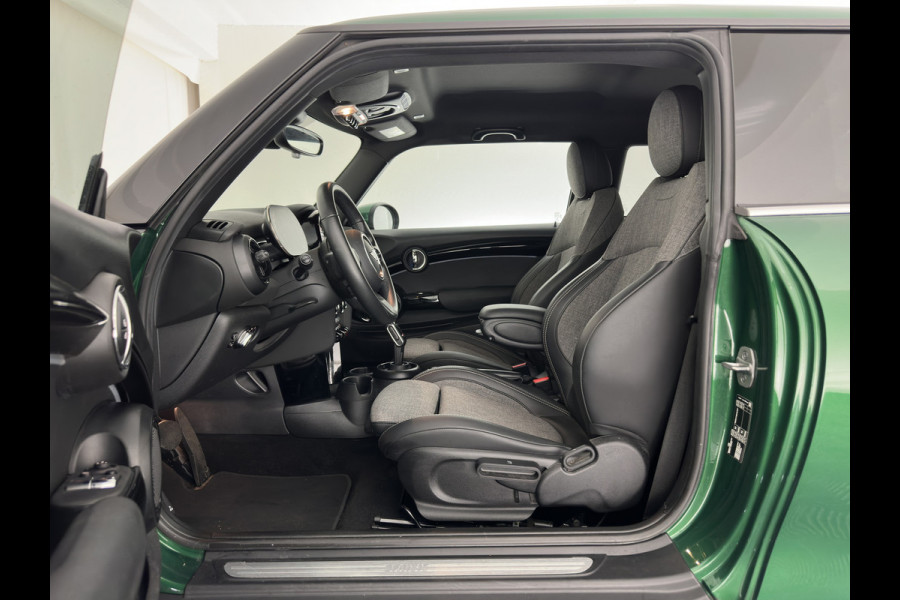 MINI 3-deurs 1.5 One Business Edition (INCL.BTW) Aut. *LEATHER-FABRIC | FULL-LED | NAVI-FULLMAP | SPORT-SEATS | AMBIENT-LIGHT | DIGI-COCKPIT | PRIVACY-GLASS | DAB+ | ECC | PDC | CRUISE | 16''ALU*