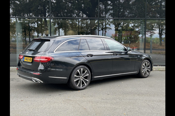 Mercedes-Benz E-Klasse 300e Exclusive Estate // Burmester // Schuifdak // Trekhaak // Distronic // Rij Assistentiepakket // MultiBeam LED // Augmented