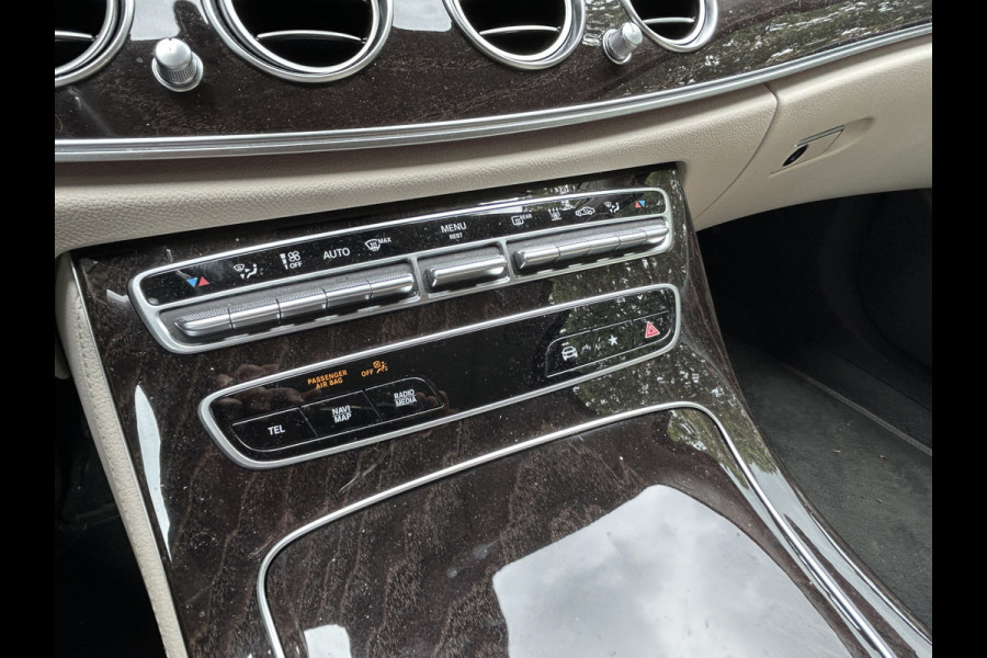 Mercedes-Benz E-Klasse 300e Exclusive Estate // Burmester // Schuifdak // Trekhaak // Distronic // Rij Assistentiepakket // MultiBeam LED // Augmented