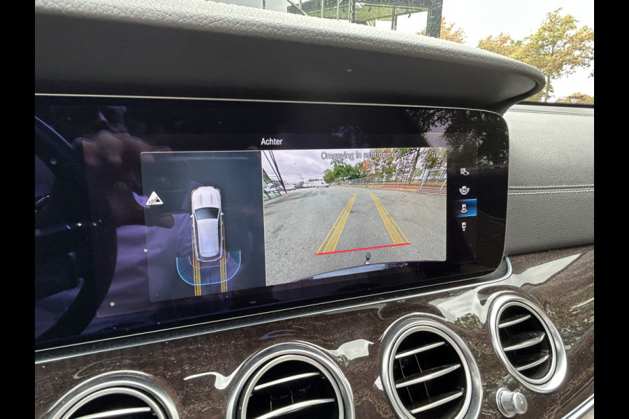 Mercedes-Benz E-Klasse 300e Exclusive Estate // Burmester // Schuifdak // Trekhaak // Distronic // Rij Assistentiepakket // MultiBeam LED // Augmented