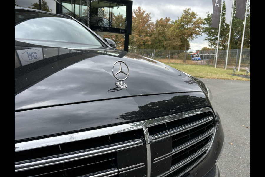 Mercedes-Benz E-Klasse 300e Exclusive Estate // Burmester // Schuifdak // Trekhaak // Distronic // Rij Assistentiepakket // MultiBeam LED // Augmented
