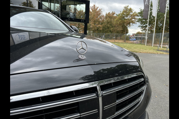 Mercedes-Benz E-Klasse 300e Exclusive Estate // Burmester // Schuifdak // Trekhaak // Distronic // Rij Assistentiepakket // MultiBeam LED // Augmented