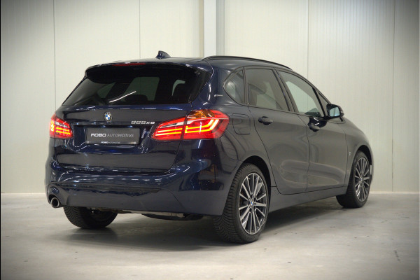 BMW 2 Serie Active Tourer 225xe iPerformance eDrive Edition | Stoelverwarming | Head-Up Display | Cruise Control | Parkeersensoren | Ambiance Verlichting | LED | Navigatie | Keyless | Leer | SOH 87%