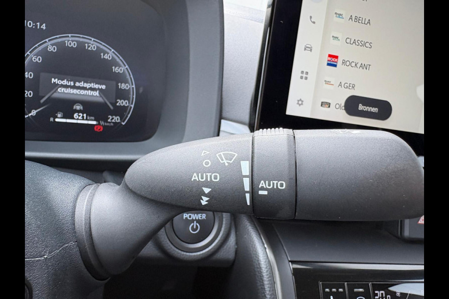 Toyota C-HR 1.8 Hybrid 140PK First Edition Bi-Tone/Winter-pack/Gr.-navigatie/Elektr.klep/Camera/Adapt.-cruise