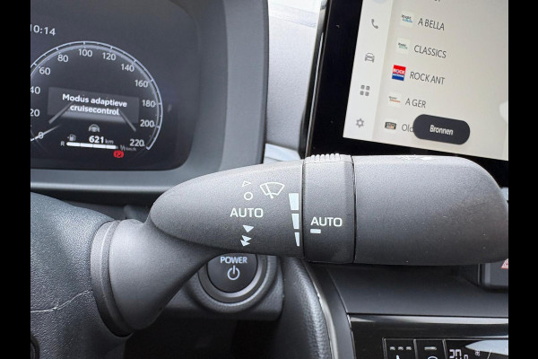 Toyota C-HR 1.8 Hybrid 140PK First Edition Bi-Tone/Winter-pack/Gr.-navigatie/Elektr.klep/Camera/Adapt.-cruise