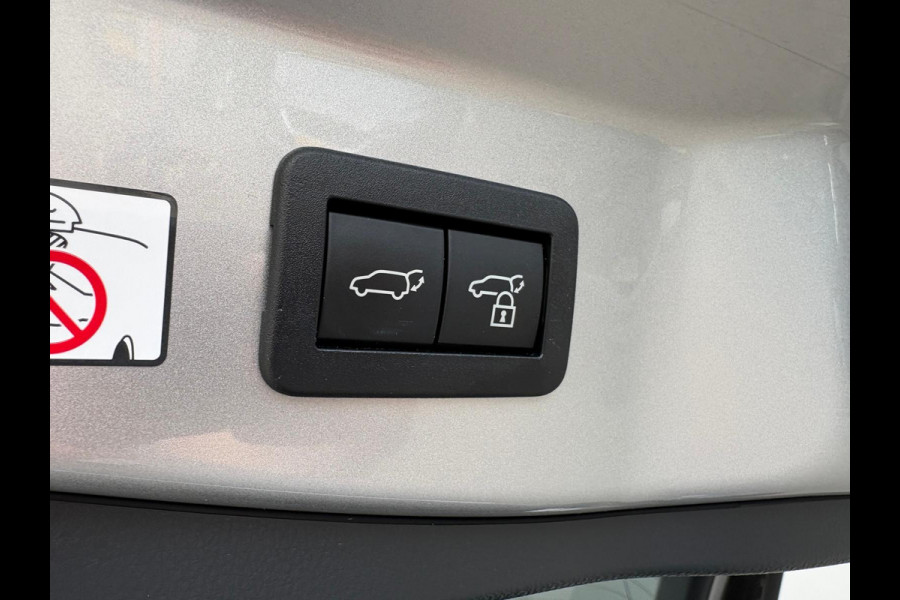 Toyota C-HR 1.8 Hybrid 140PK First Edition Bi-Tone/Winter-pack/Gr.-navigatie/Elektr.klep/Camera/Adapt.-cruise