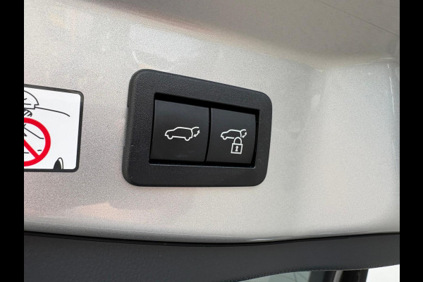 Toyota C-HR 1.8 Hybrid 140PK First Edition Bi-Tone/Winter-pack/Gr.-navigatie/Elektr.klep/Camera/Adapt.-cruise