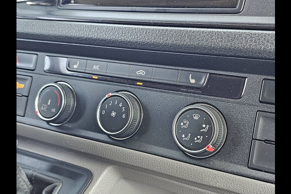 Volkswagen Crafter 30 2.0 TDI L3H2 Highline Cruise control, Airco, Pdc, Carplay, Navi, Camera, Stoelverwarming, DSG autom, Trekhaak