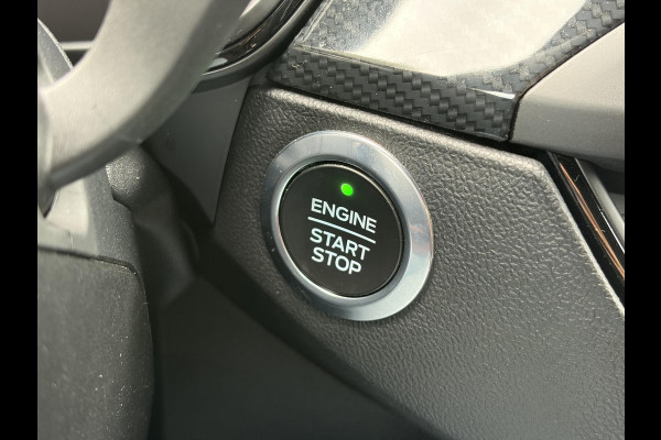 Ford Focus 1.0 EcoBoost ST Line Business 2e Eigenaar l Navi l Clima l Cruise l 125pk l Keyless l Pdc V+A l 18 '' Lmv  l N.A.P l Apk tot 02-2028