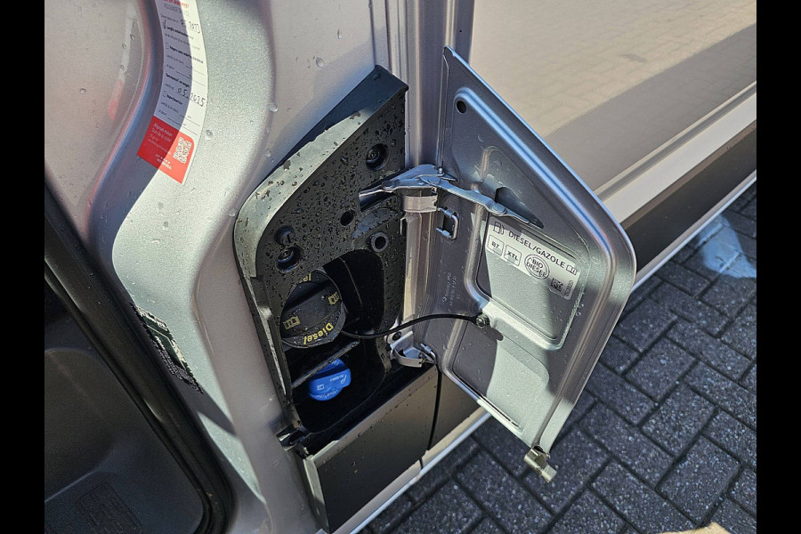 Volkswagen Crafter 35 2.0 TDI L3H3 Highline Cruise control, Airco, Carplay, Navi, Camera, EURO6, Velgen