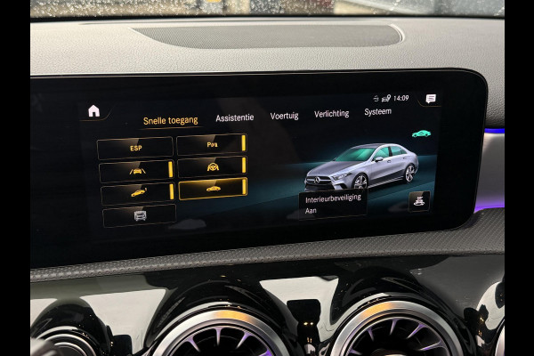 Mercedes-Benz A-Klasse 250 e AMG Line 18''/SOH 100%/Panoramadak/Memory L&R/Trekhaak/Dodehoek/Keyless/Adaptieve cruise/Alarm/Sfeerverlichting/Camera/Apple Carplay & Android Auto