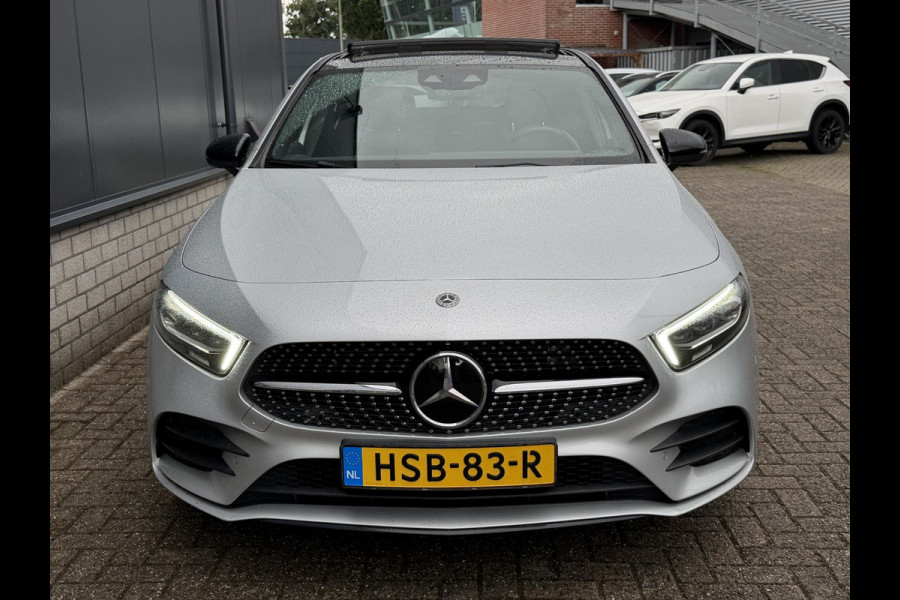 Mercedes-Benz A-Klasse 250 e AMG Line 18''/SOH 100%/Panoramadak/Memory L&R/Trekhaak/Dodehoek/Keyless/Adaptieve cruise/Alarm/Sfeerverlichting/Camera/Apple Carplay & Android Auto