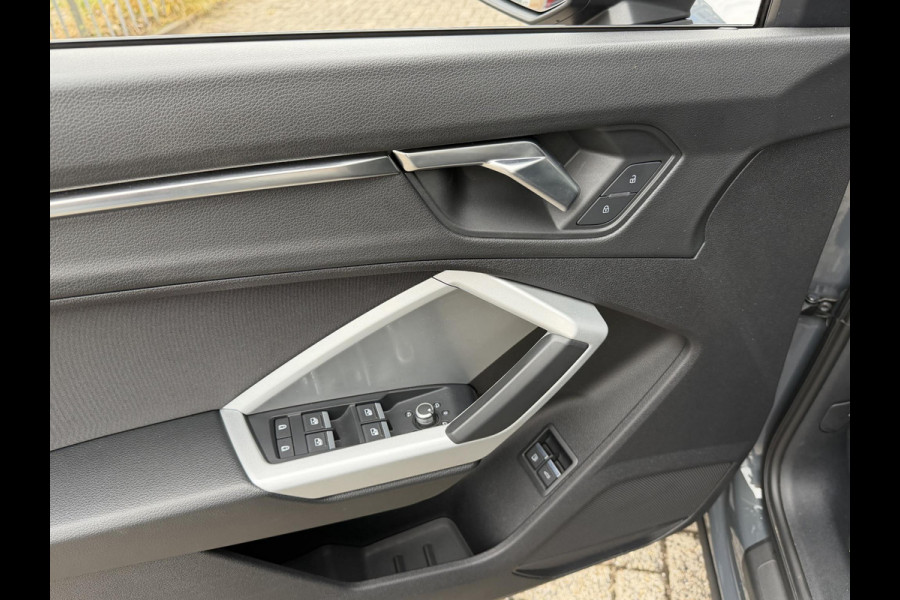 Audi Q3 Sportback 45 TFSI e S Edition 20"/SOH 96%/Dodehoek/Keyless/Trekhaak/Navigatie/Cruise/PDC V+A/Camera/Elektrische klep