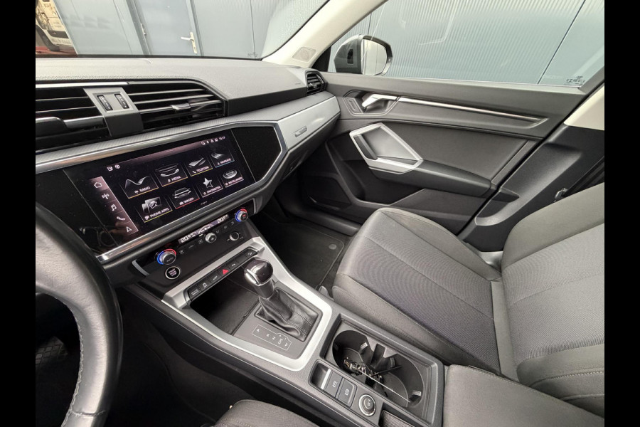 Audi Q3 Sportback 45 TFSI e S Edition 20"/SOH 96%/Dodehoek/Keyless/Trekhaak/Navigatie/Cruise/PDC V+A/Camera/Elektrische klep
