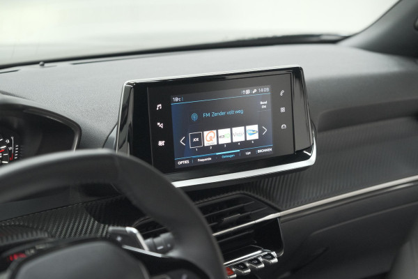 Peugeot 2008 PureTech 130 EAT8 Active Pack | Trekhaak | Camera | Navigatie | Parkeersensoren | Apple Carplay
