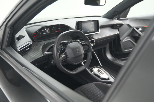 Peugeot 2008 PureTech 130 EAT8 Active Pack | Trekhaak | Camera | Navigatie | Parkeersensoren | Apple Carplay