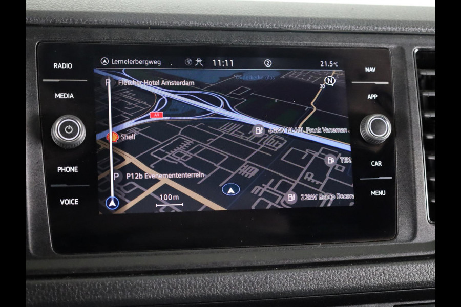 Volkswagen Crafter 35 2.0 TDI L3H3 Highline EURO VI 140 pk Automaat | Verlengde garantie | Navigatie | Trekhaak | Parkeersensoren | Achteruitrijcamera | Cruise control |