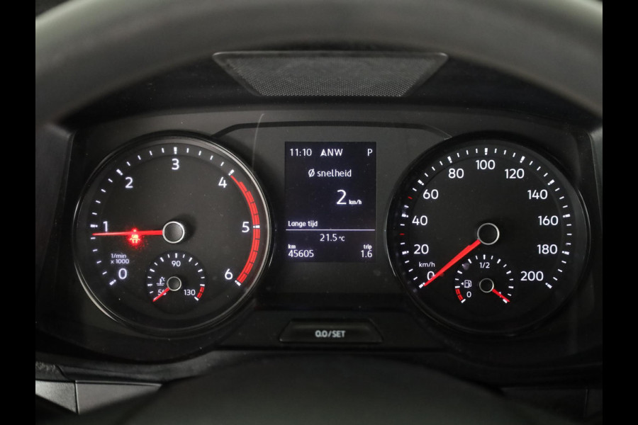Volkswagen Crafter 35 2.0 TDI L3H3 Highline EURO VI 140 pk Automaat | Verlengde garantie | Navigatie | Trekhaak | Parkeersensoren | Achteruitrijcamera | Cruise control |