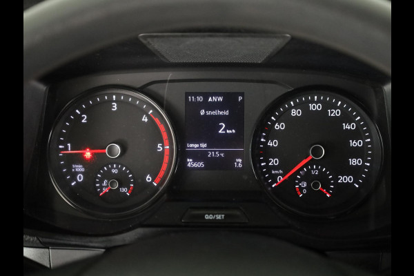 Volkswagen Crafter 35 2.0 TDI L3H3 Highline EURO VI 140 pk Automaat | Verlengde garantie | Navigatie | Trekhaak | Parkeersensoren | Achteruitrijcamera | Cruise control |