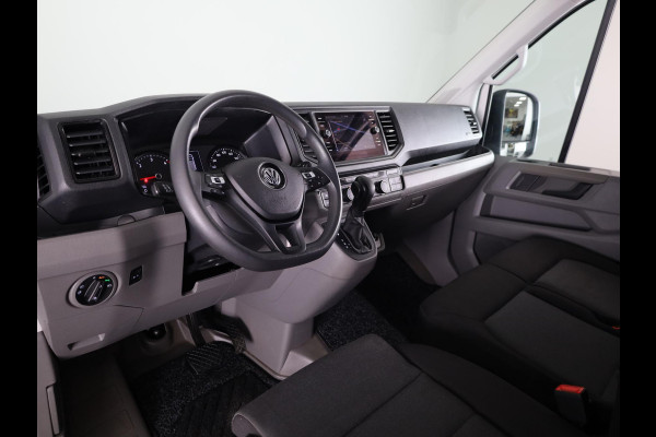 Volkswagen Crafter 35 2.0 TDI L3H3 Highline EURO VI 140 pk Automaat | Verlengde garantie | Navigatie | Trekhaak | Parkeersensoren | Achteruitrijcamera | Cruise control |