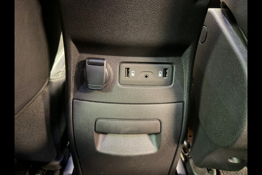 Renault Scénic 1.3 TCe Bose AUT. AIRCO PDC CAMERA NAVIGATIE CRUISE TREKHAAK