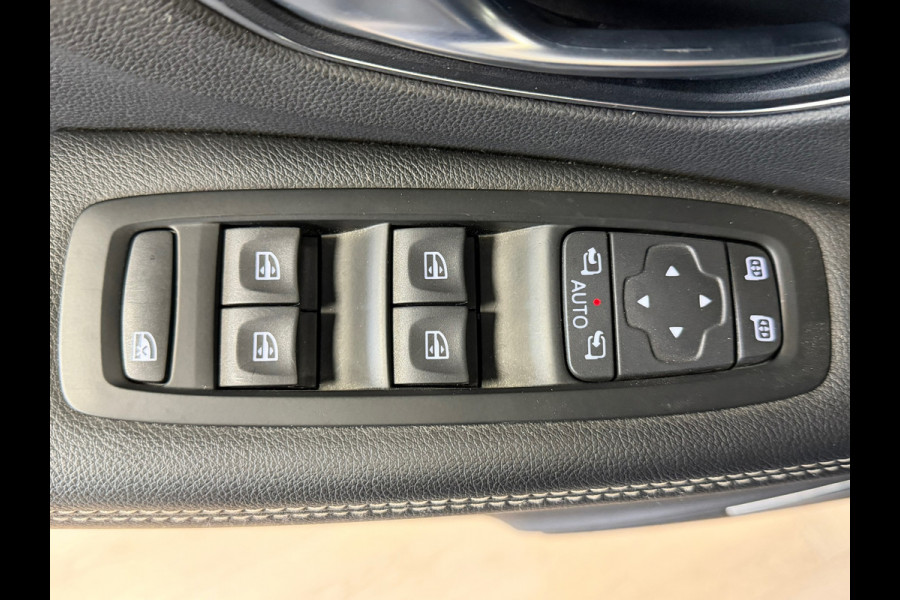 Renault Scénic 1.3 TCe Bose AUT. AIRCO PDC CAMERA NAVIGATIE CRUISE TREKHAAK