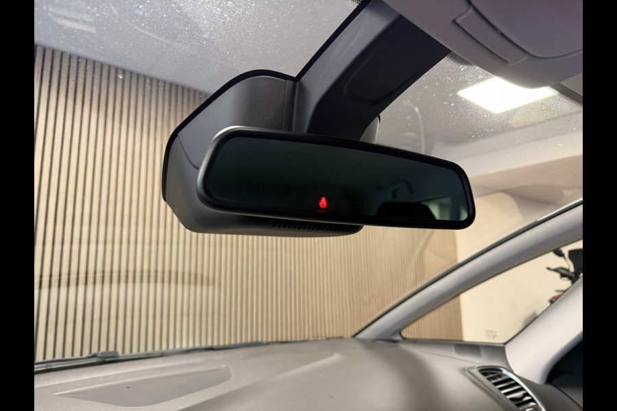 Renault Scénic 1.3 TCe Bose AUT. AIRCO PDC CAMERA NAVIGATIE CRUISE TREKHAAK
