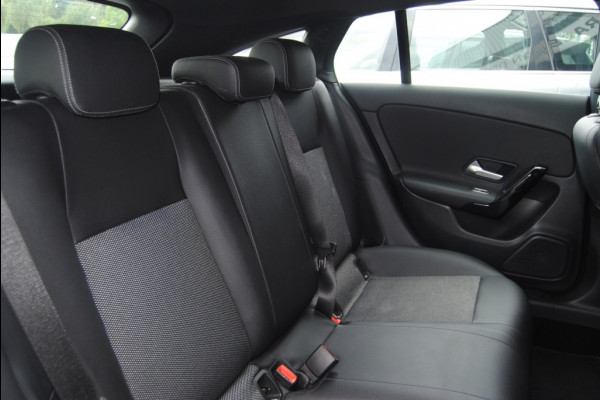Mercedes-Benz CLA-Klasse Shooting Brake 180 Advantage