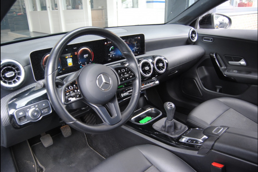 Mercedes-Benz CLA-Klasse Shooting Brake 180 Advantage