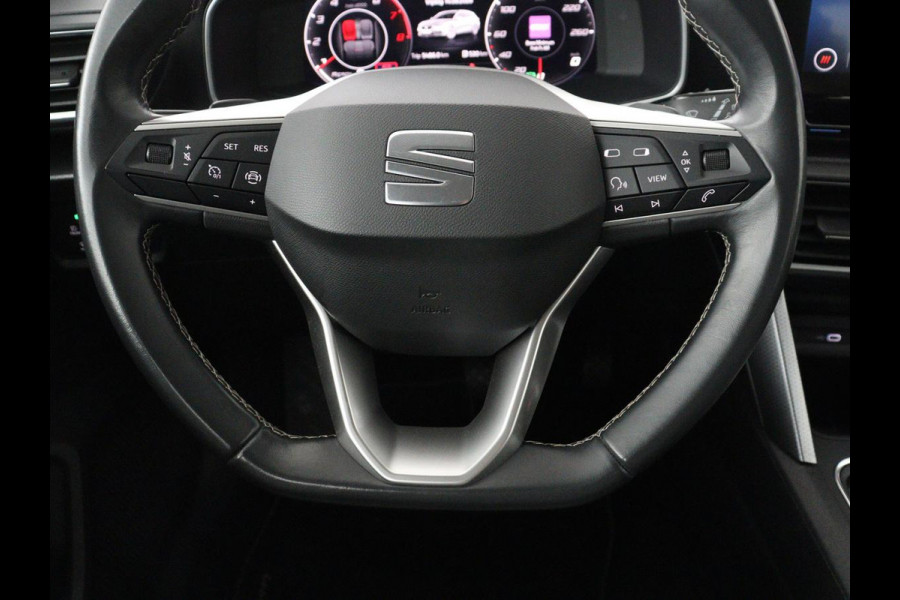 Seat Leon Sportstourer 1.0 eTSI FR Business | Cruise control | Camera | Park assist | Carplay | Sfeerverlichting | Trekhaak | Full LED | Climate control