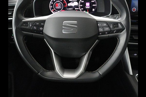 Seat Leon Sportstourer 1.0 eTSI FR Business | Cruise control | Camera | Park assist | Carplay | Sfeerverlichting | Trekhaak | Full LED | Climate control