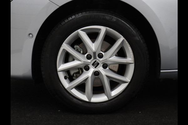 Seat Leon Sportstourer 1.0 eTSI FR Business | Cruise control | Camera | Park assist | Carplay | Sfeerverlichting | Trekhaak | Full LED | Climate control