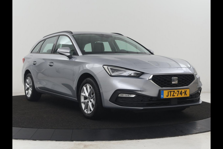 Seat Leon Sportstourer 1.0 eTSI FR Business | Cruise control | Camera | Park assist | Carplay | Sfeerverlichting | Trekhaak | Full LED | Climate control