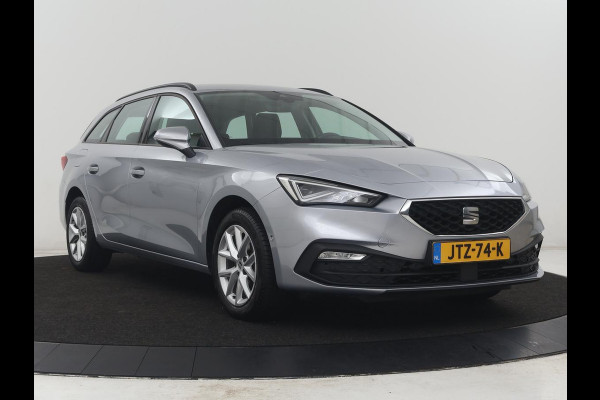 Seat Leon Sportstourer 1.0 eTSI FR Business | Cruise control | Camera | Park assist | Carplay | Sfeerverlichting | Trekhaak | Full LED | Climate control