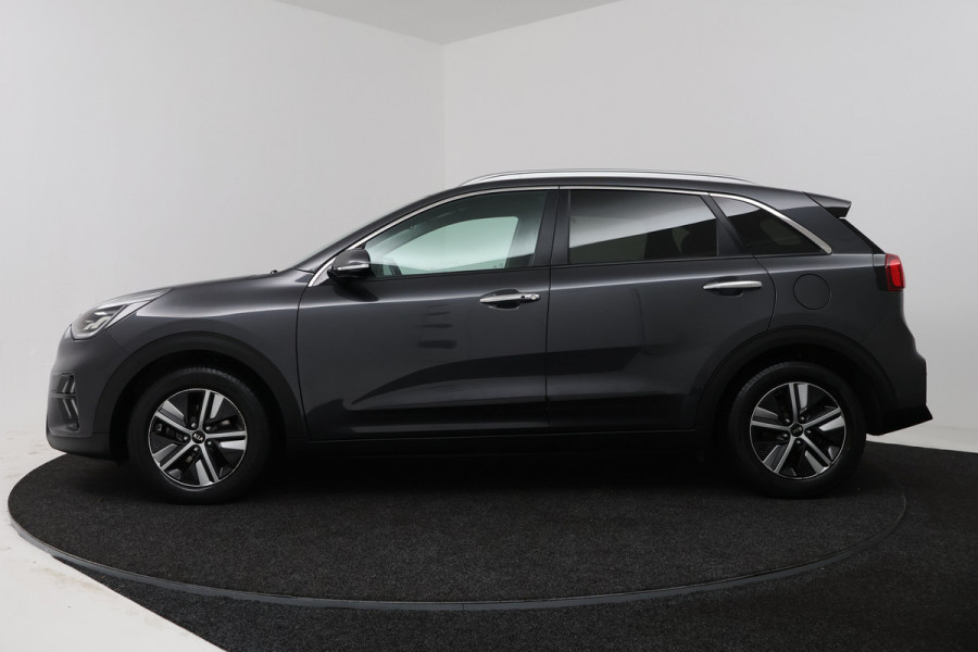 Kia Niro 1.6 GDi Hybrid ExecutiveLine (STOEL/STUUR VERWARMING, CRUISE ADAPTIEF, CAMERA, NAVIGATIE)