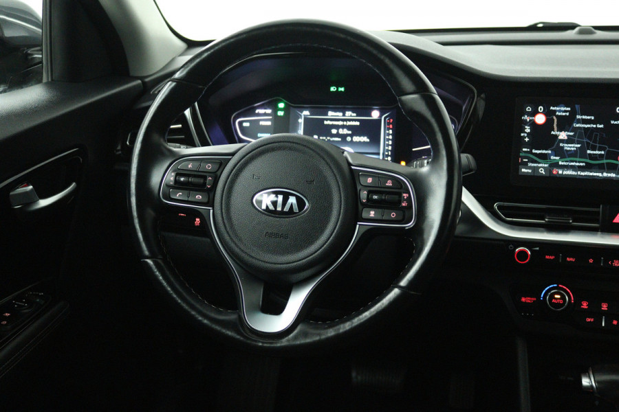 Kia Niro 1.6 GDi Hybrid ExecutiveLine (STOEL/STUUR VERWARMING, CRUISE ADAPTIEF, CAMERA, NAVIGATIE)