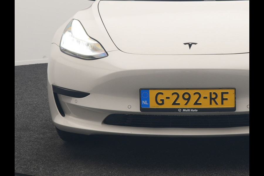 Tesla Model 3 Standard RWD Plus 60 kWh 325pk | Adaptive Cruise | Panodak | Self Driving | Camera | Keyless | Navigatie Via Google Maps | Spotify | DAB | 19"L.M |