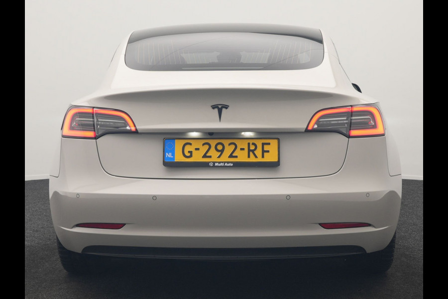 Tesla Model 3 Standard RWD Plus 60 kWh 325pk | Adaptive Cruise | Panodak | Self Driving | Camera | Keyless | Navigatie Via Google Maps | Spotify | DAB | 19"L.M |