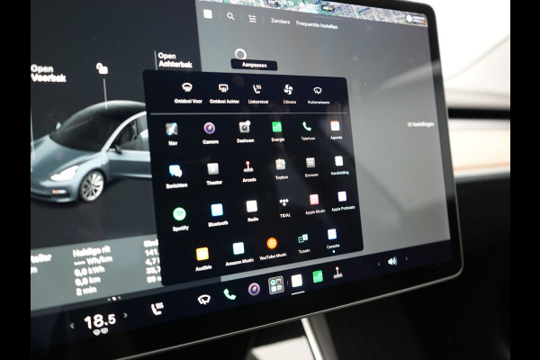Tesla Model 3 Standard RWD Plus 60 kWh 325pk | Adaptive Cruise | Panodak | Self Driving | Camera | Keyless | Navigatie Via Google Maps | Spotify | DAB | 19"L.M |