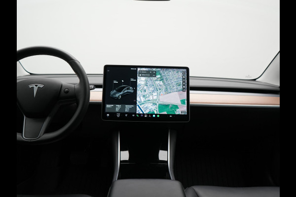 Tesla Model 3 Standard RWD Plus 60 kWh 325pk | Adaptive Cruise | Panodak | Self Driving | Camera | Keyless | Navigatie Via Google Maps | Spotify | DAB | 19"L.M |