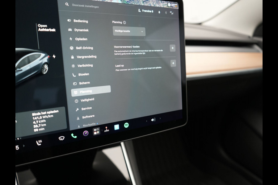 Tesla Model 3 Standard RWD Plus 60 kWh 325pk | Adaptive Cruise | Panodak | Self Driving | Camera | Keyless | Navigatie Via Google Maps | Spotify | DAB | 19"L.M |