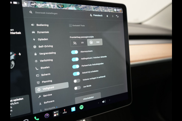 Tesla Model 3 Standard RWD Plus 60 kWh 325pk | Adaptive Cruise | Panodak | Self Driving | Camera | Keyless | Navigatie Via Google Maps | Spotify | DAB | 19"L.M |