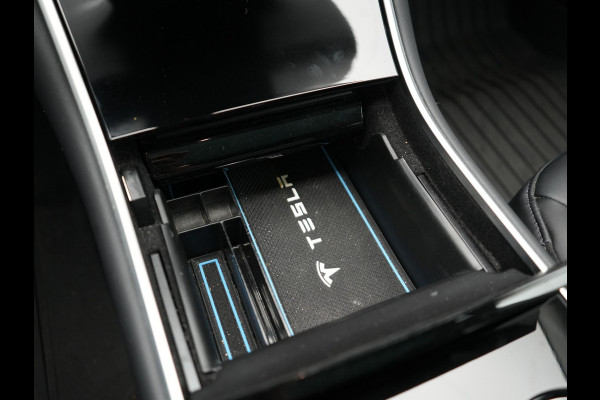 Tesla Model 3 Standard RWD Plus 60 kWh 325pk | Adaptive Cruise | Panodak | Self Driving | Camera | Keyless | Navigatie Via Google Maps | Spotify | DAB | 19"L.M |