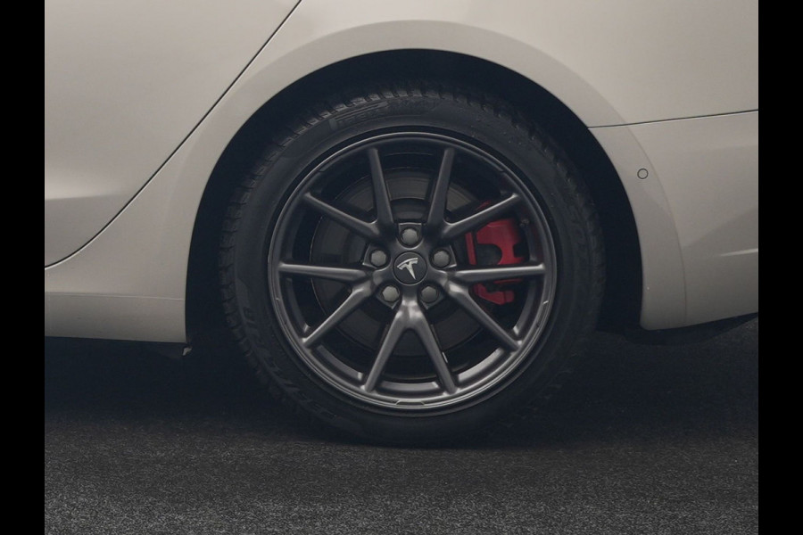 Tesla Model 3 Standard RWD Plus 60 kWh 325pk | Adaptive Cruise | Panodak | Self Driving | Camera | Keyless | Navigatie Via Google Maps | Spotify | DAB | 19"L.M |