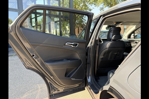 Kia Sportage 1.6 T-GDi Hybrid DynamicLine PHEV NIEUWE AUTO! | 10jr FABR. GARANTIE KIA | ELECTR. ACHTERKLEP | DODEHOEK CENSOR | ELECTR. STOELEN | STOEL en STUURWIELVERWARMING